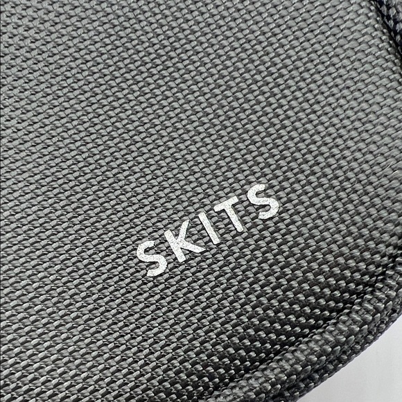 SKITS Charcoal Organizer Geek Tech Travel Case | Like New 🆕 - Picture 2 of 12